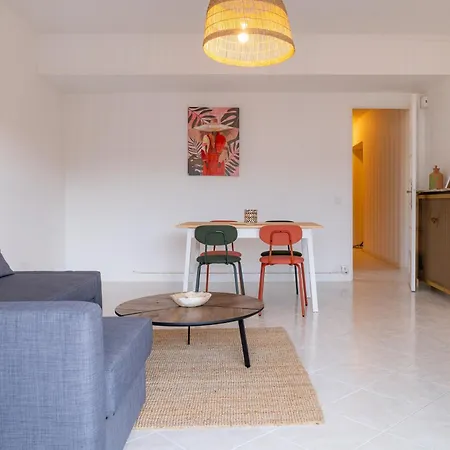 2 Pièces - 4 Personnes - Entièrement équipé Et Idéalement Situé Proche Toutes Commodités Mentone