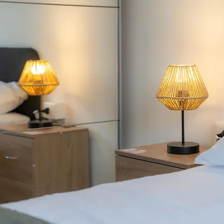 2 Pièces - 4 Personnes - Entièrement équipé Et Idéalement Situé Proche Toutes Commodités