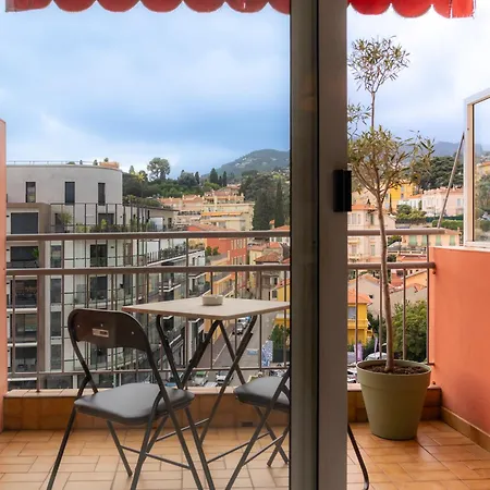 2 Pieces - 4 Personnes - Entierement Equipe Et Idealement Situe Proche Toutes Commodites Apartmán