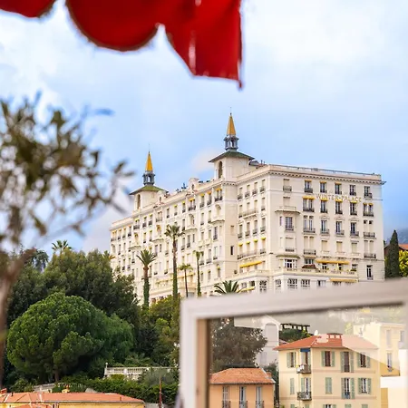 2 Pieces - 4 Personnes - Entierement Equipe Et Idealement Situe Proche Toutes Commodites * Ментона