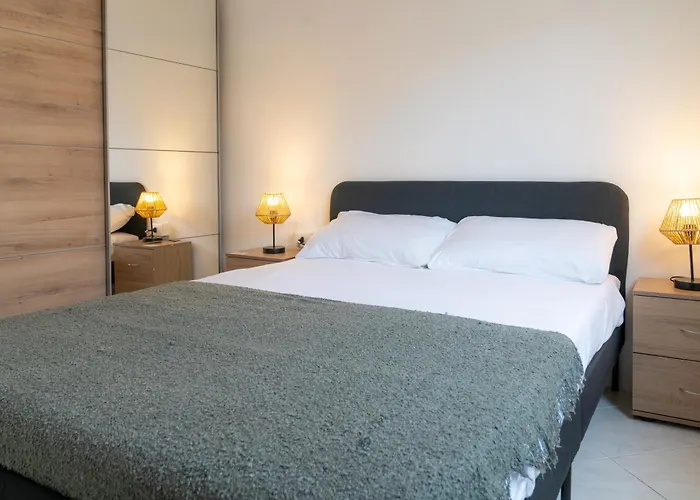 2 Pieces - 4 Personnes - Entierement Equipe Et Idealement Situe Proche Toutes Commodites شقة *